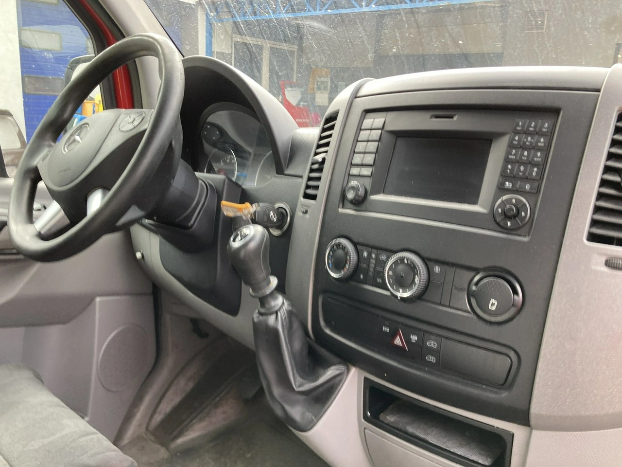 Mercedes Sprinter - Zdjęcie 8