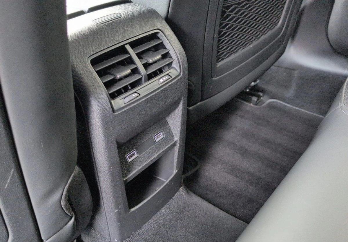 DS Automobiles DS 4 - Zdjęcie 12