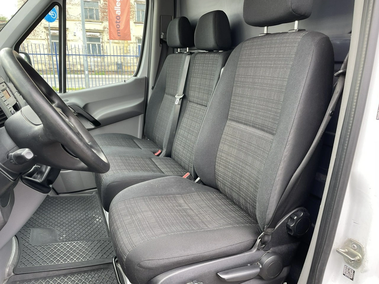 Mercedes Sprinter - Zdjęcie 14