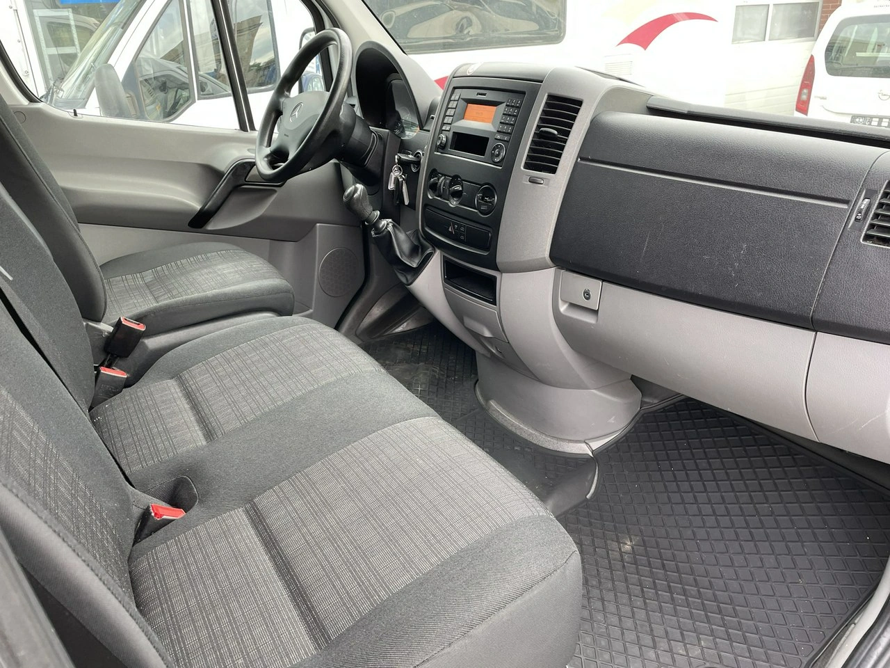 Mercedes Sprinter - Zdjęcie 11