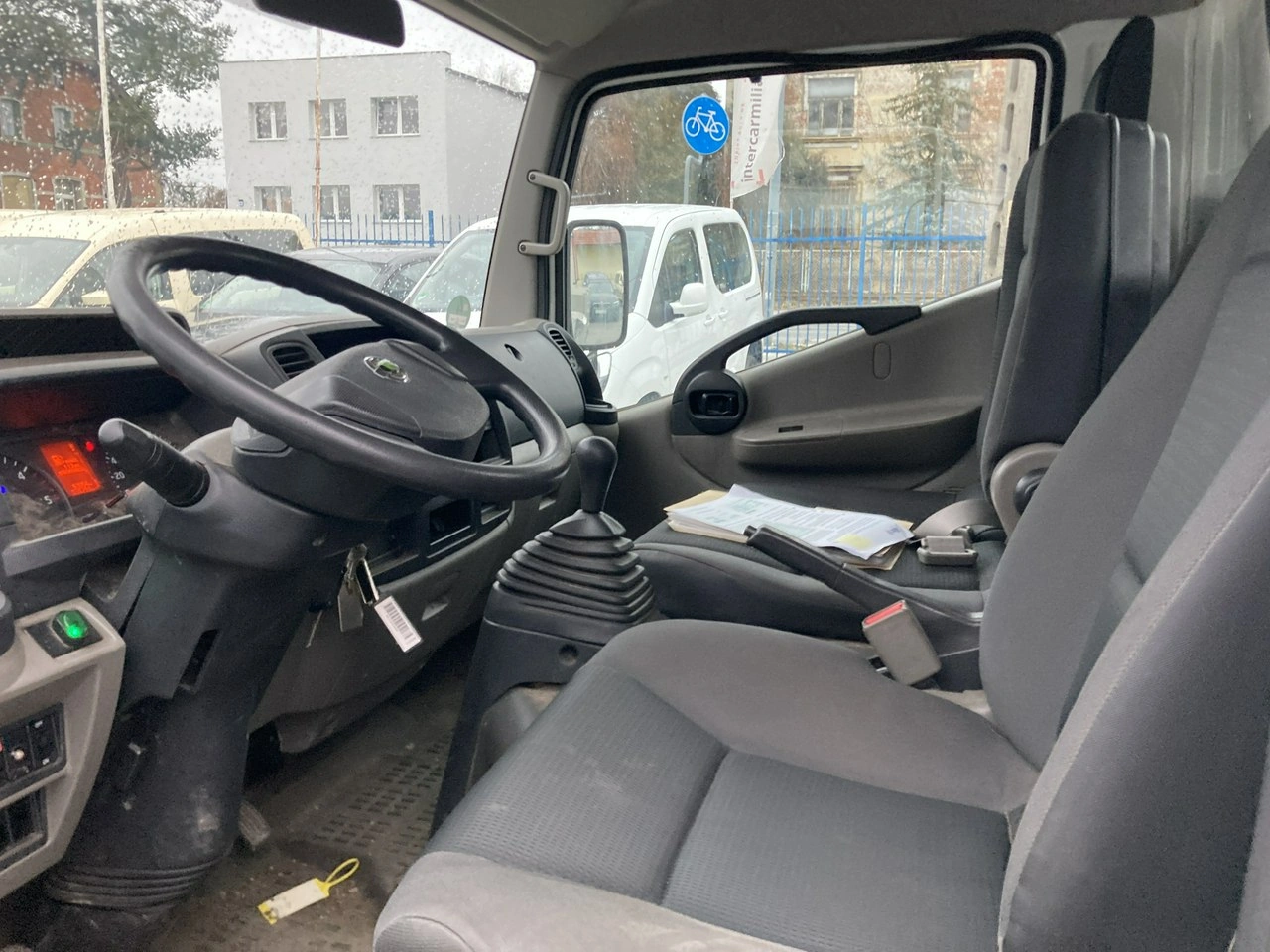 Nissan Cabstar - Zdjęcie 8