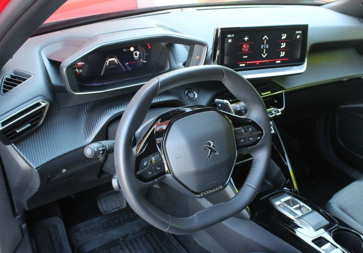 Peugeot 2008 - Zdjęcie 8