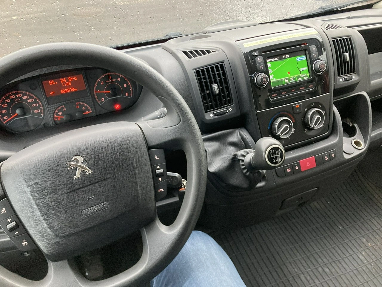 Peugeot Boxer - Zdjęcie 13