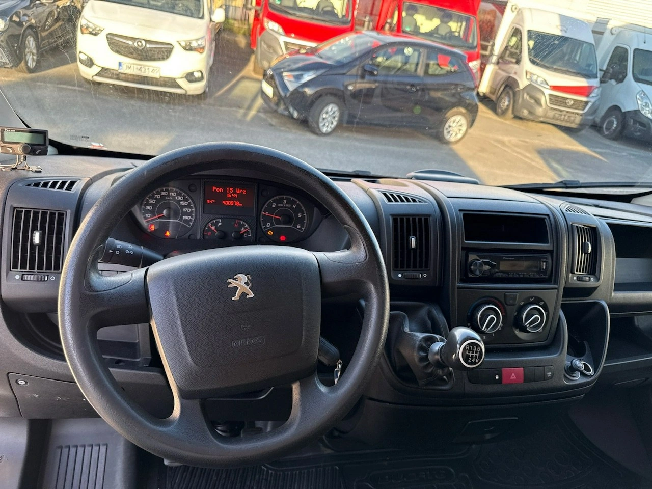 Peugeot Boxer - Zdjęcie 10