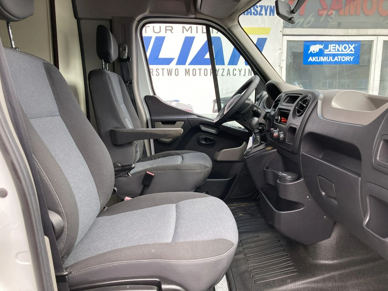 Renault Master - Zdjęcie 32