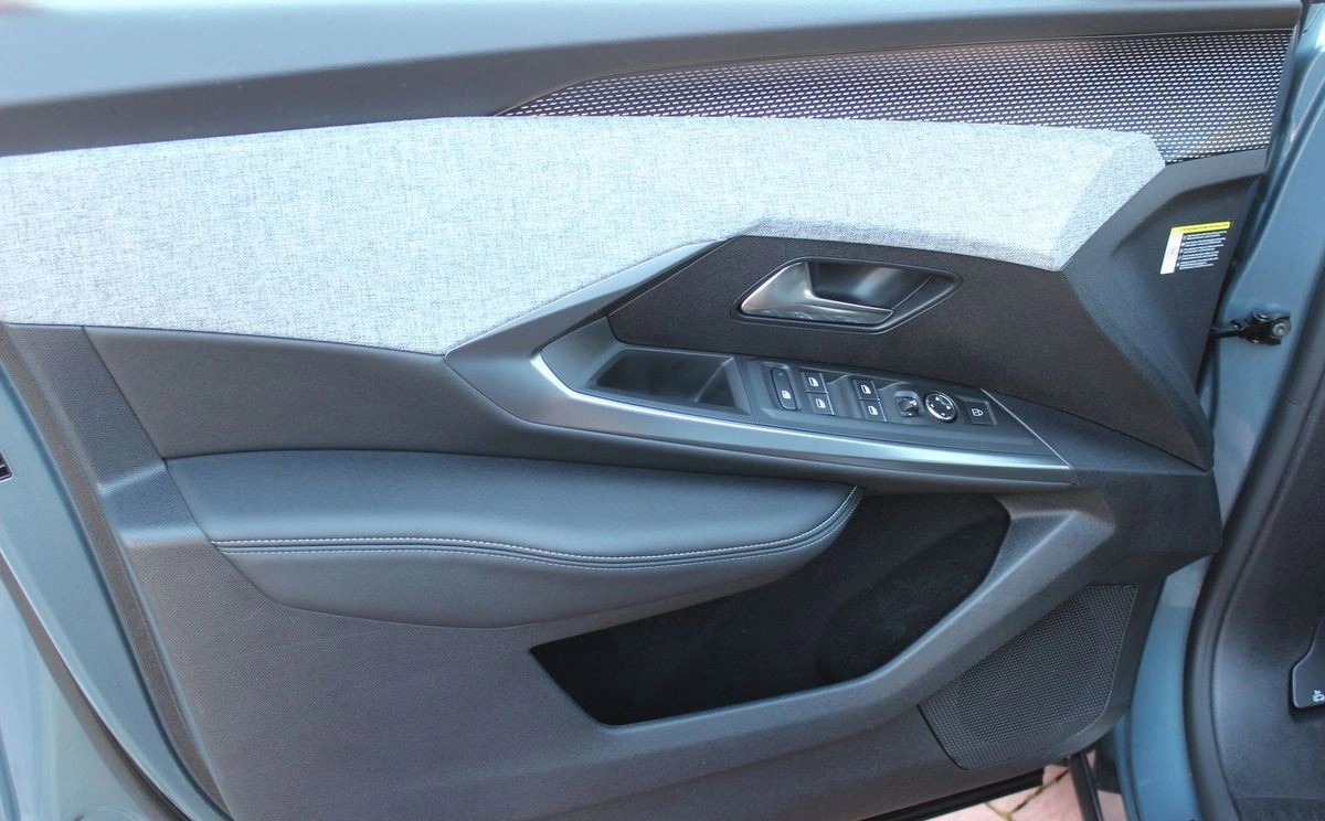 Peugeot 3008 - Zdjęcie 12