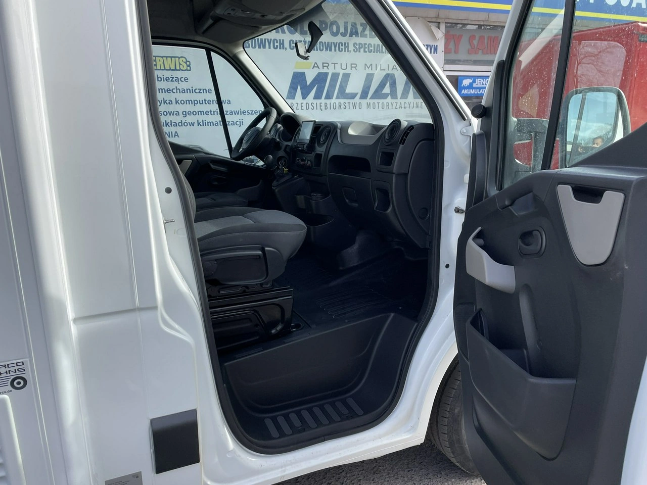 Renault Master - Zdjęcie 30