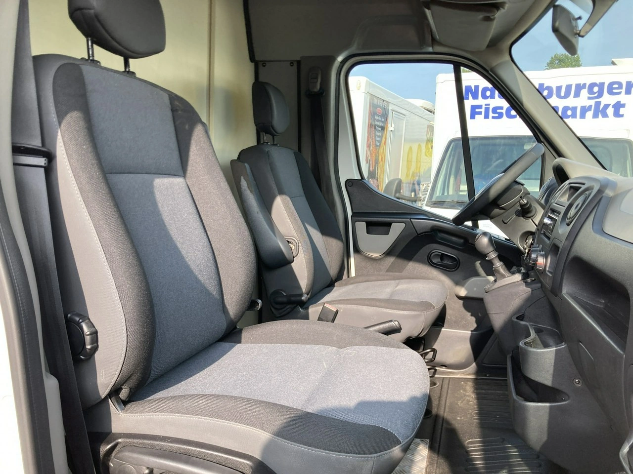 Renault Master - Zdjęcie 19