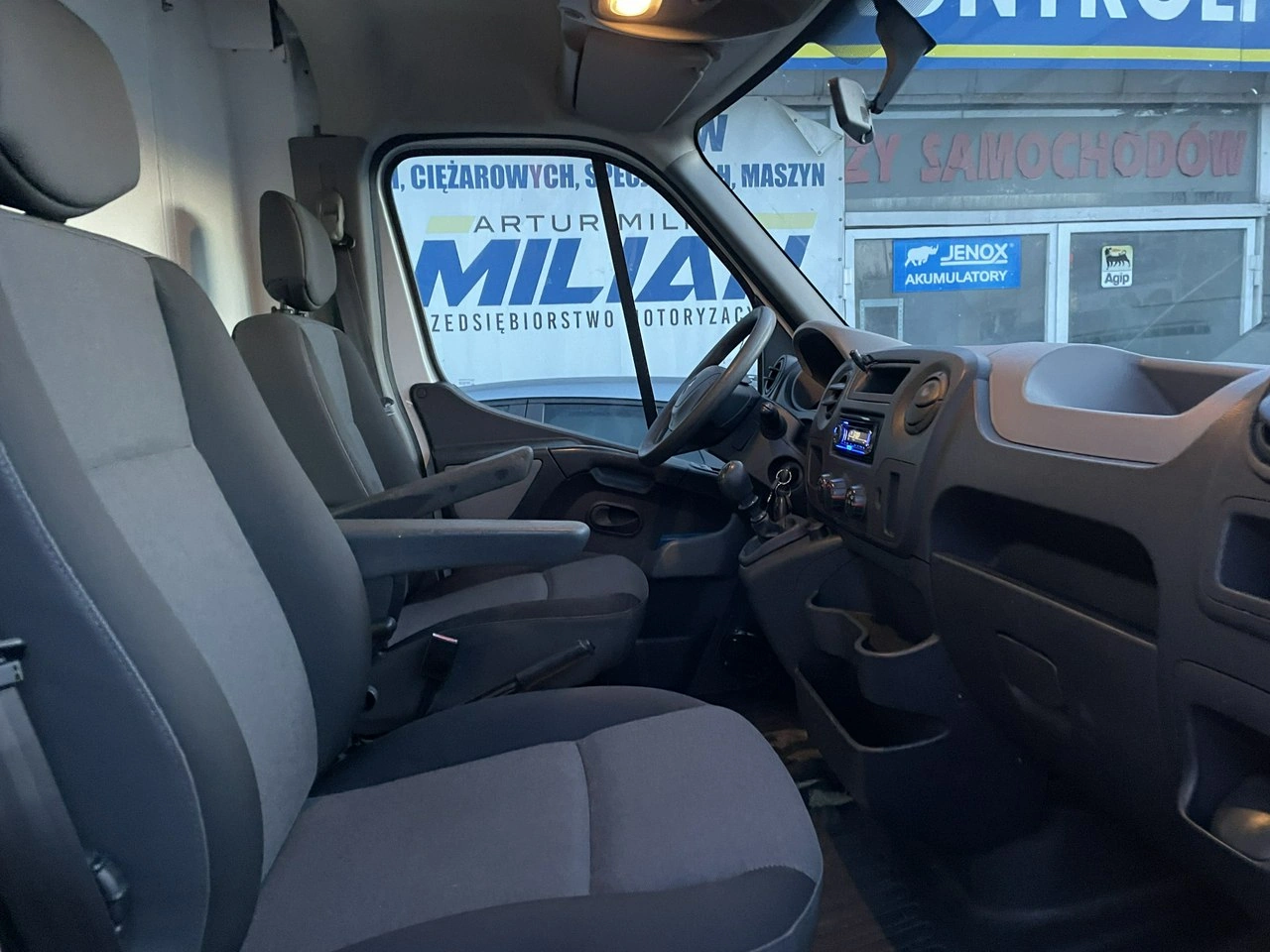 Renault Master - Zdjęcie 21