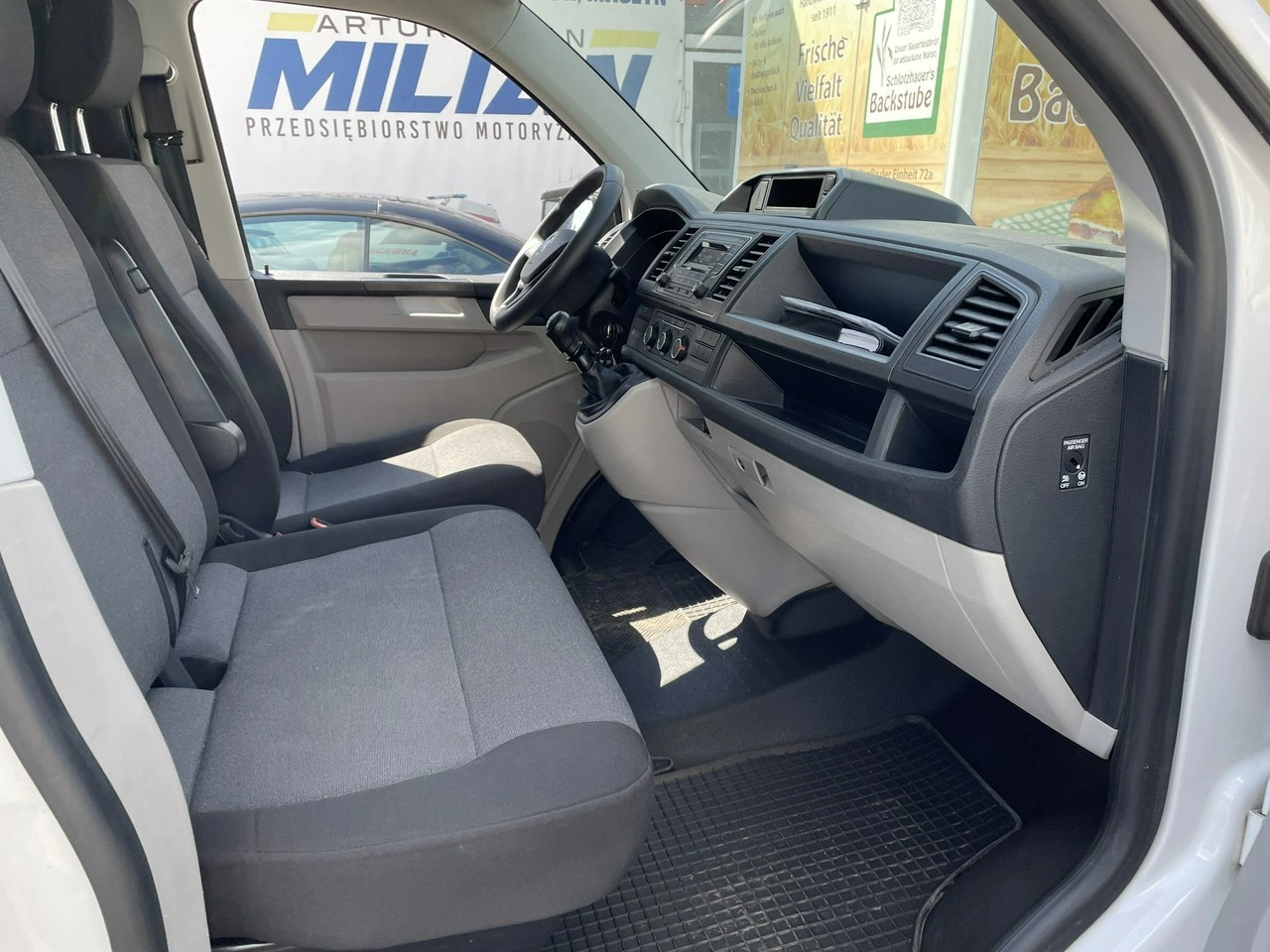 Volkswagen Transporter - Zdjęcie 17