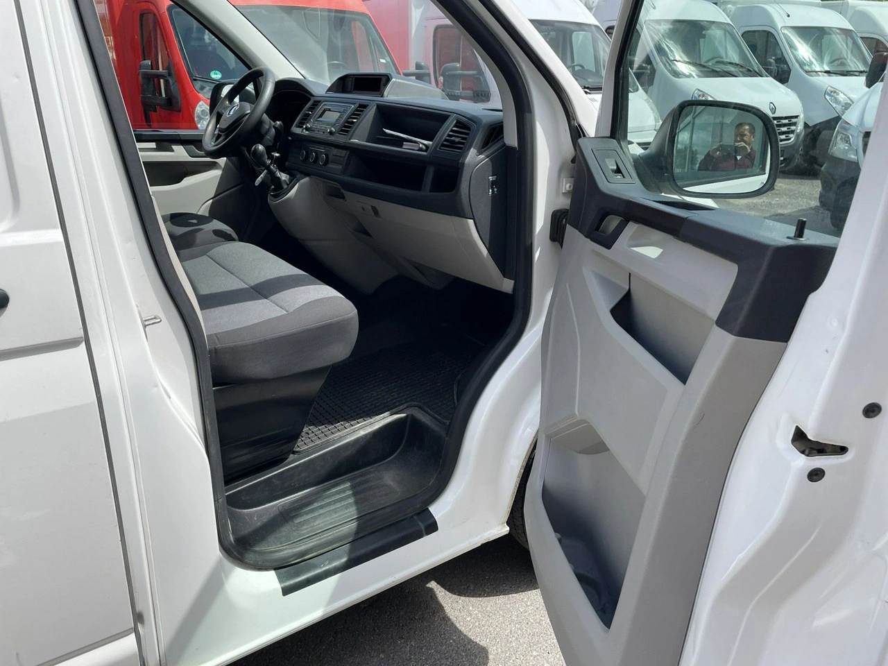 Volkswagen Transporter - Zdjęcie 7