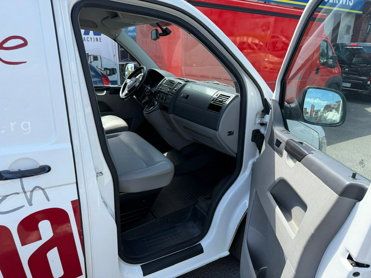 Volkswagen Transporter - Zdjęcie 16