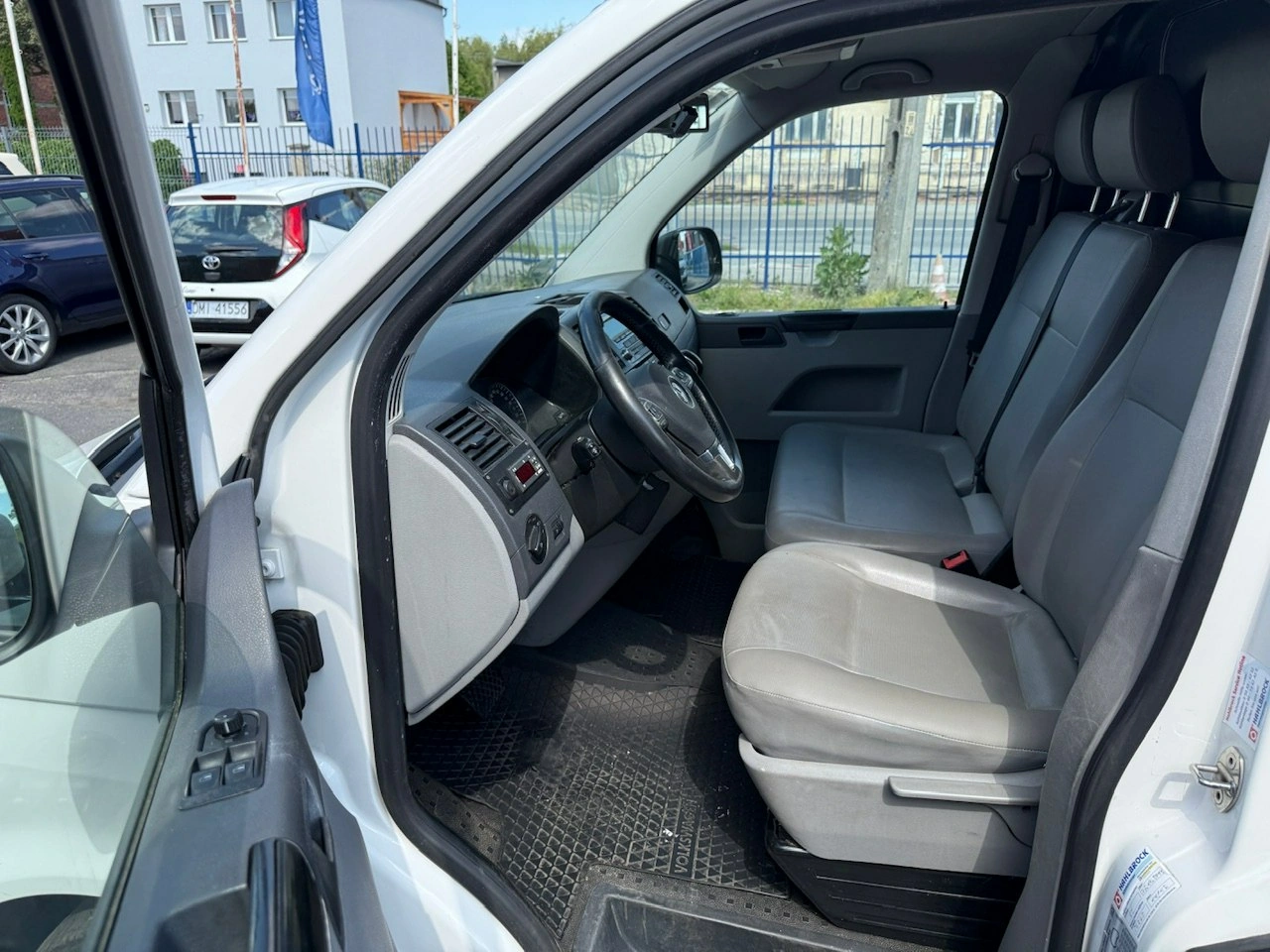 Volkswagen Transporter - Zdjęcie 8