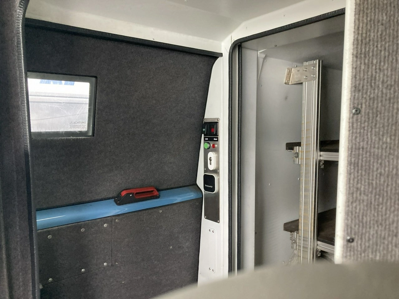 Volkswagen Transporter - Zdjęcie 19