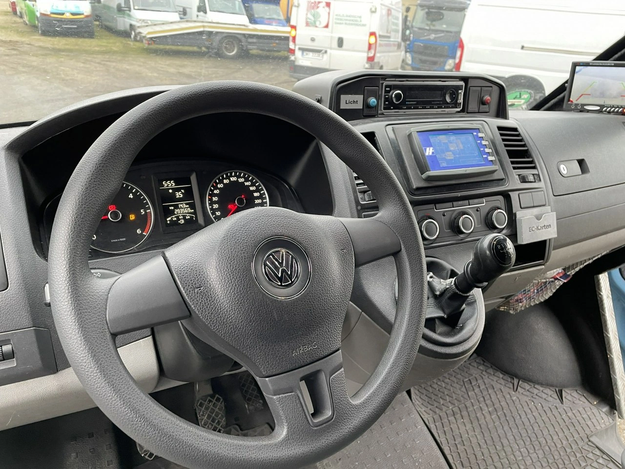 Volkswagen Transporter - Zdjęcie 40