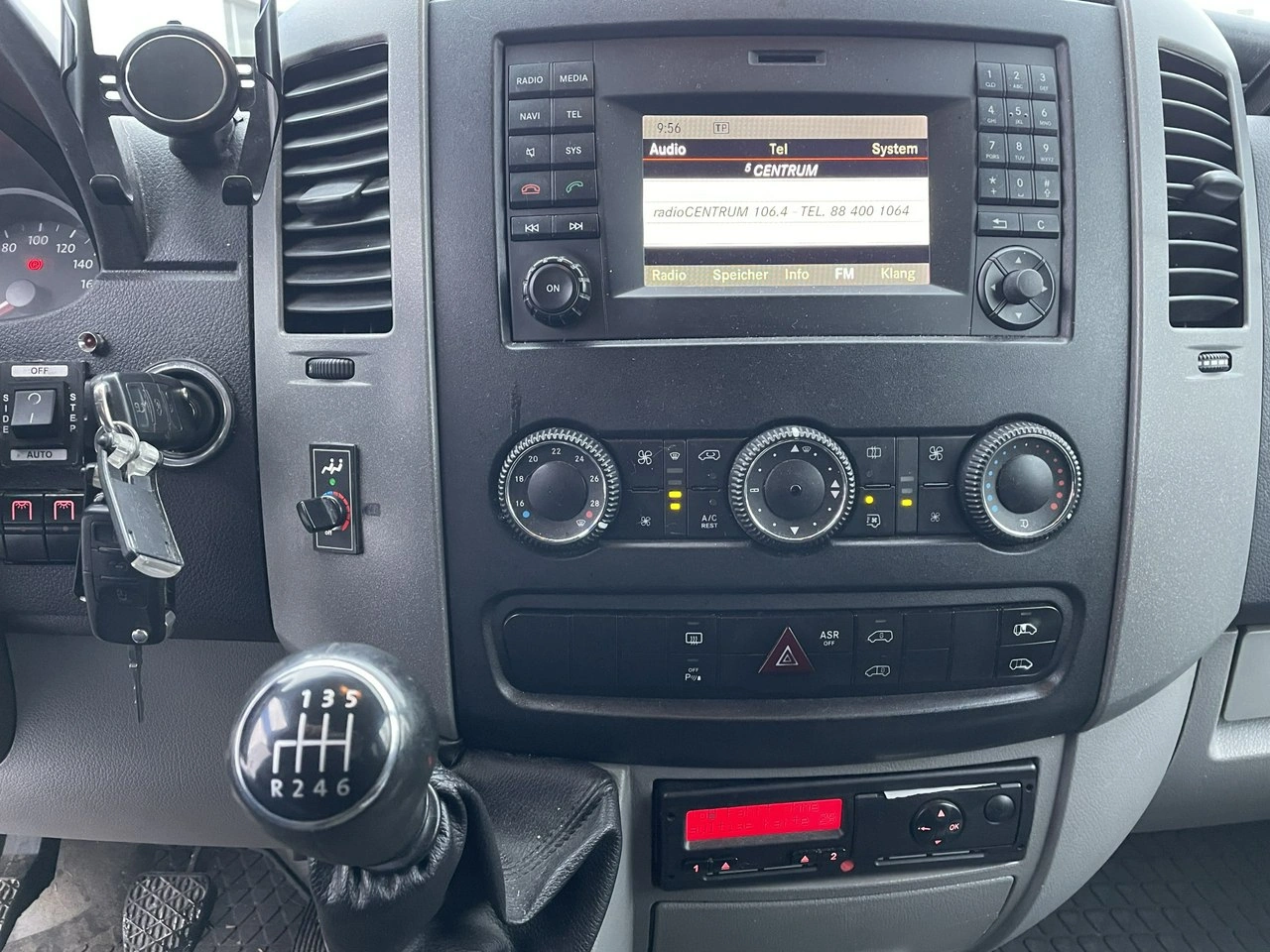 Volkswagen Crafter Autobus 23 osoby Klima Nawi Kamera 2015 - Zdjęcie 7