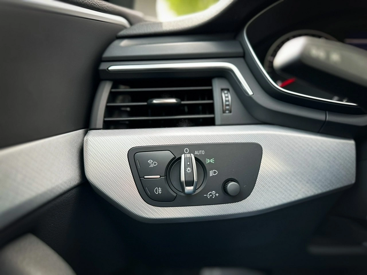 Audi A4 - Zdjęcie 16