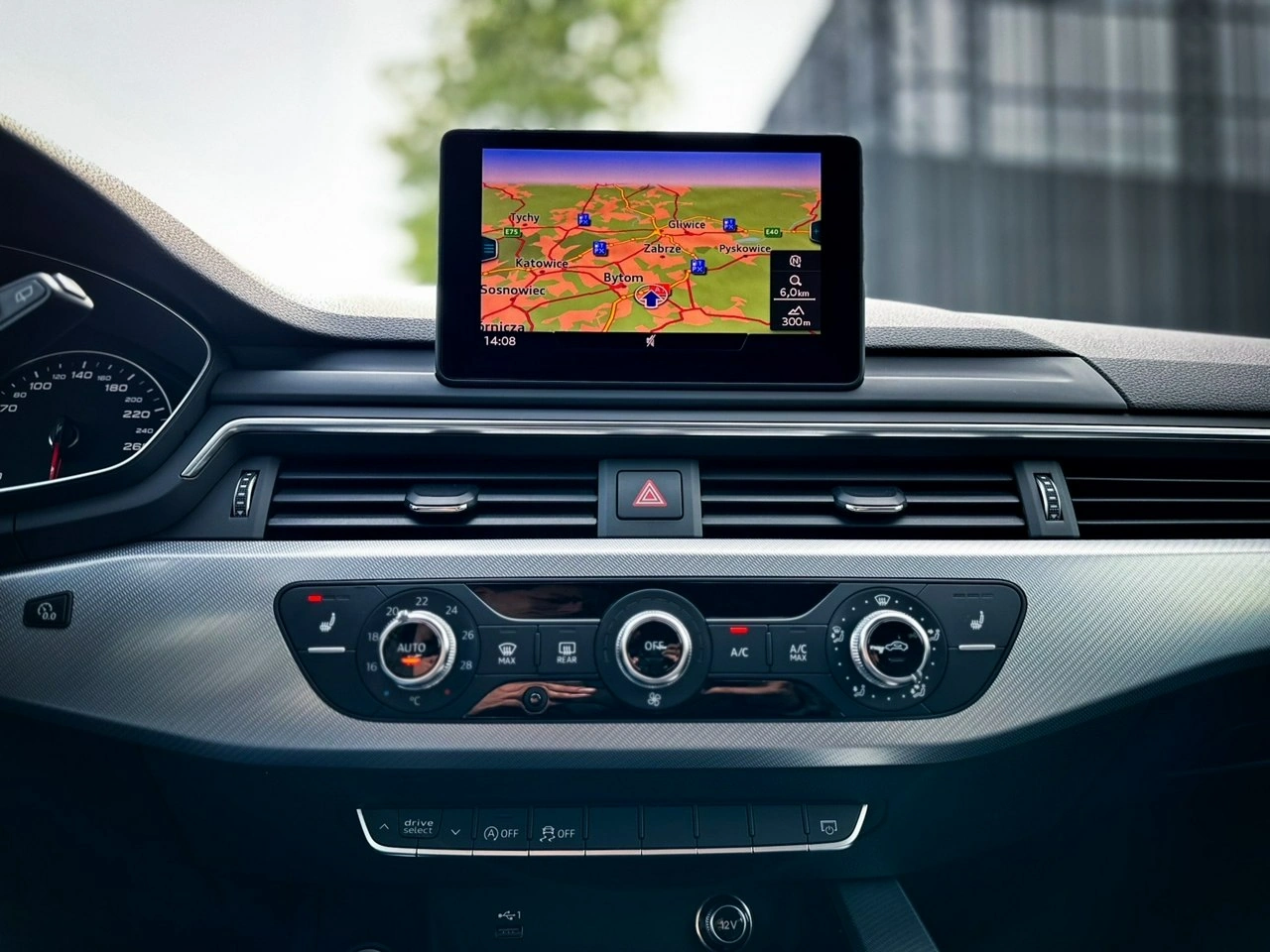 Audi A4 - Zdjęcie 17