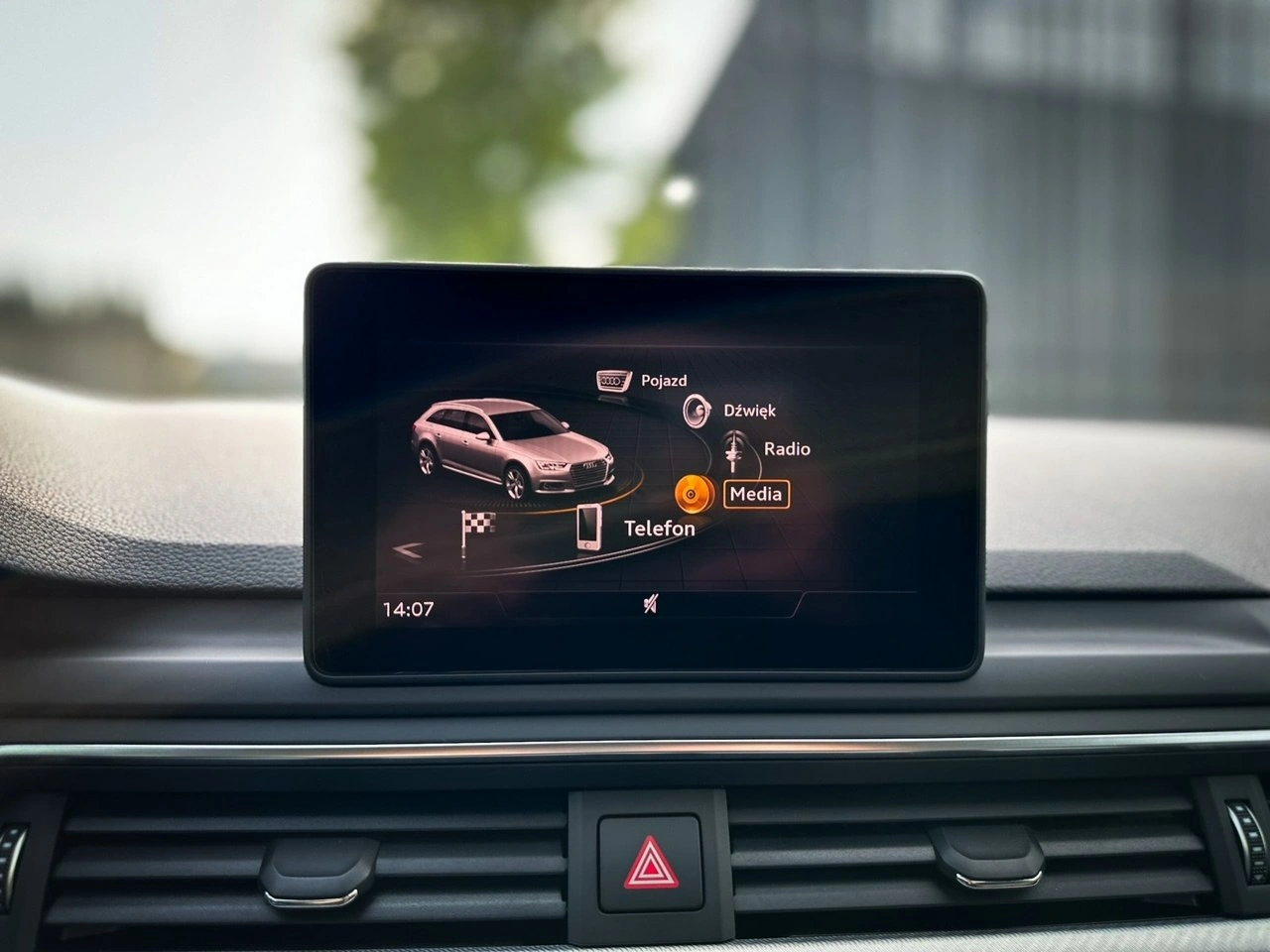 Audi A4 - Zdjęcie 18