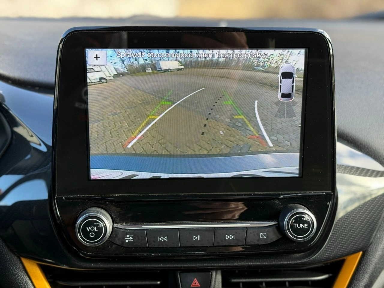 Ford Fiesta - Zdjęcie 25