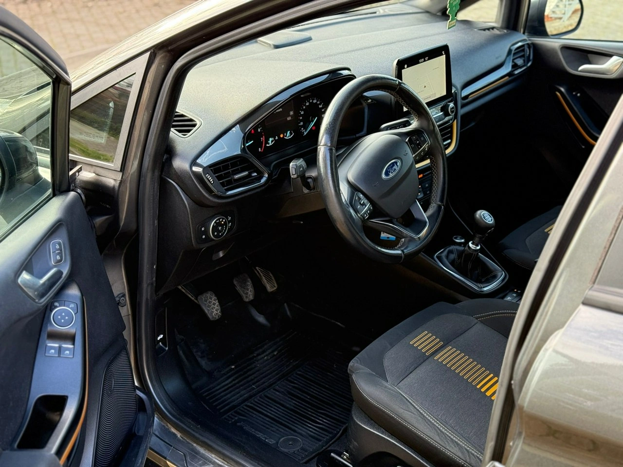 Ford Fiesta - Zdjęcie 4