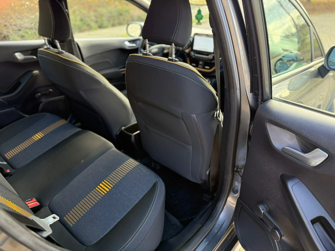 Ford Fiesta - Zdjęcie 8