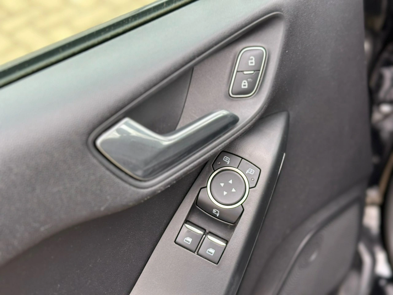 Ford Fiesta - Zdjęcie 18