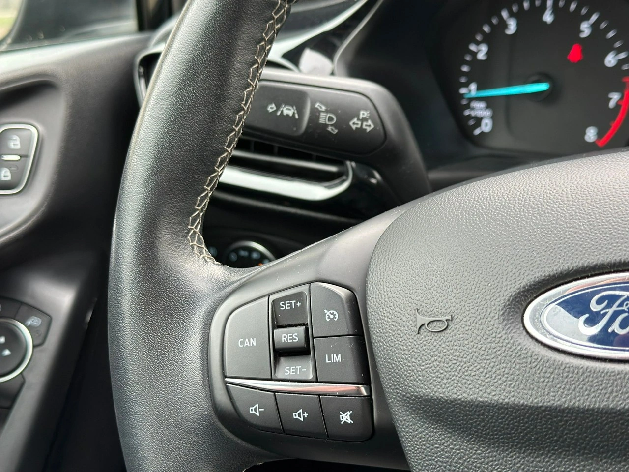 Ford Fiesta - Zdjęcie 23