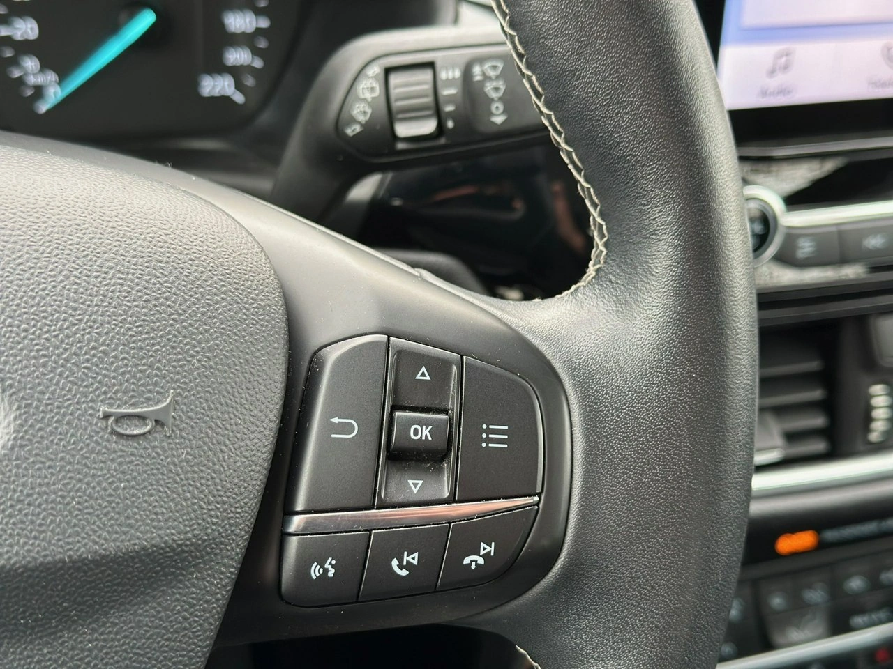 Ford Fiesta - Zdjęcie 24