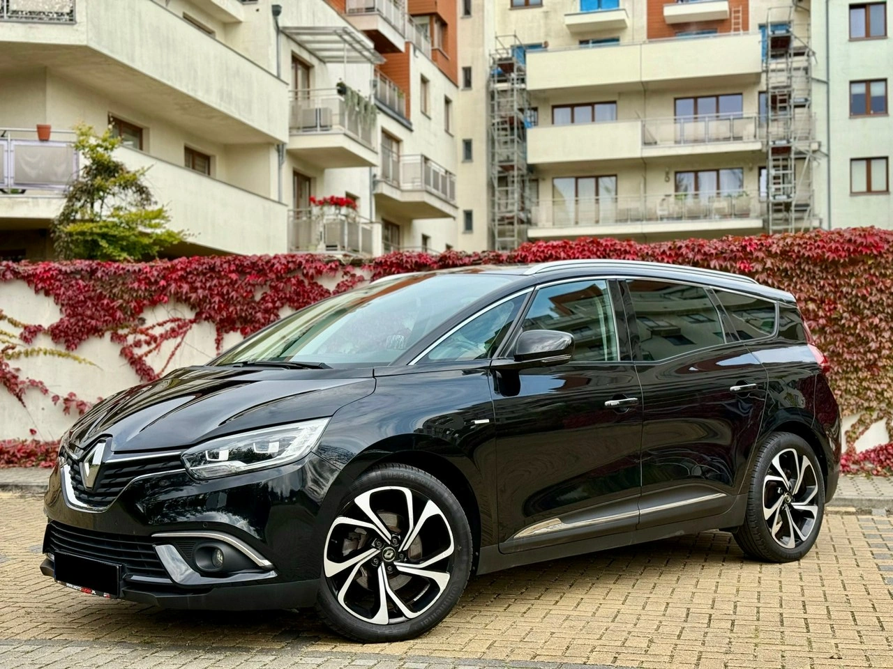 Renault Grand Scenic - Zdjęcie 15