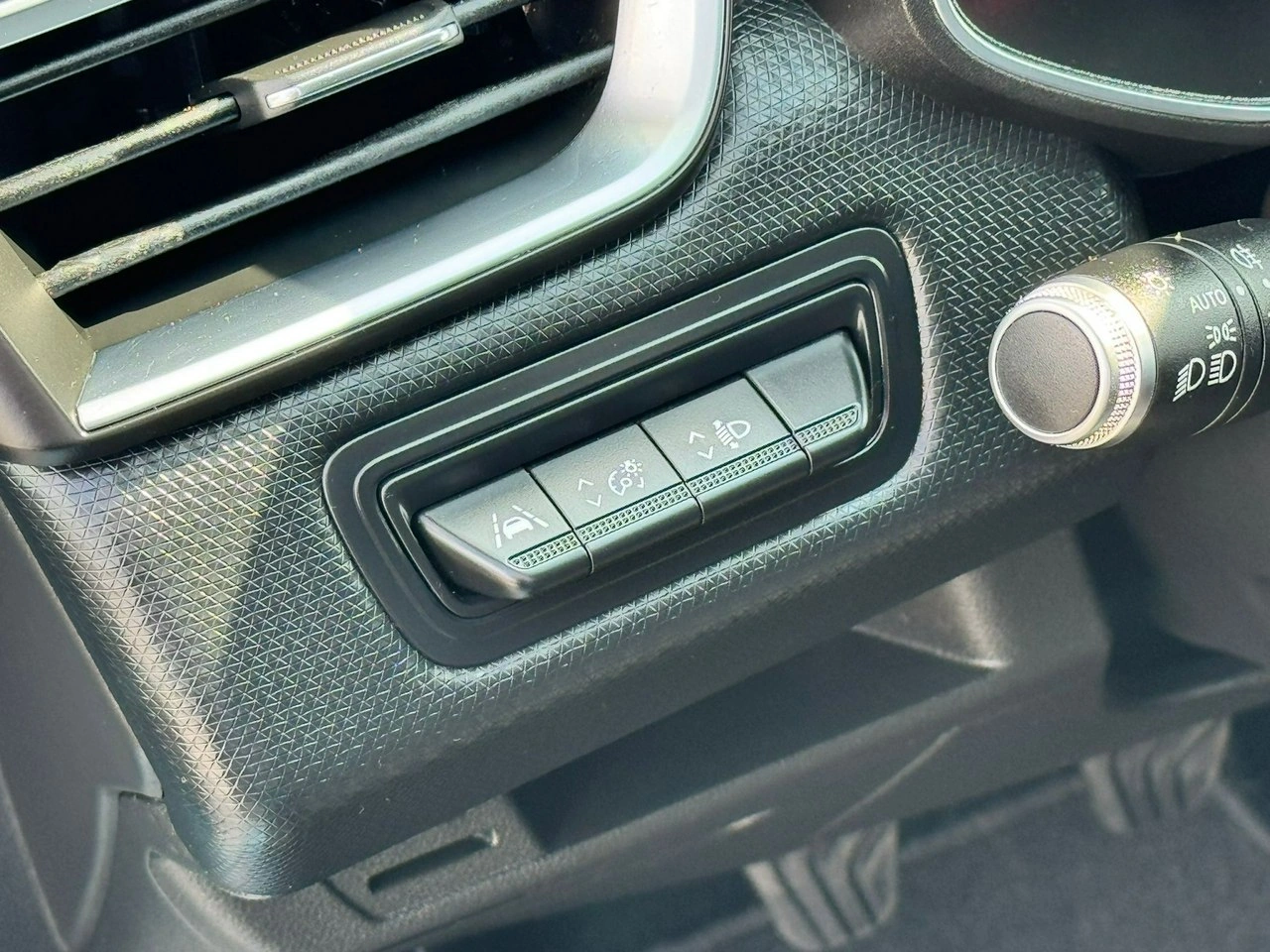 Renault Clio - Zdjęcie 25