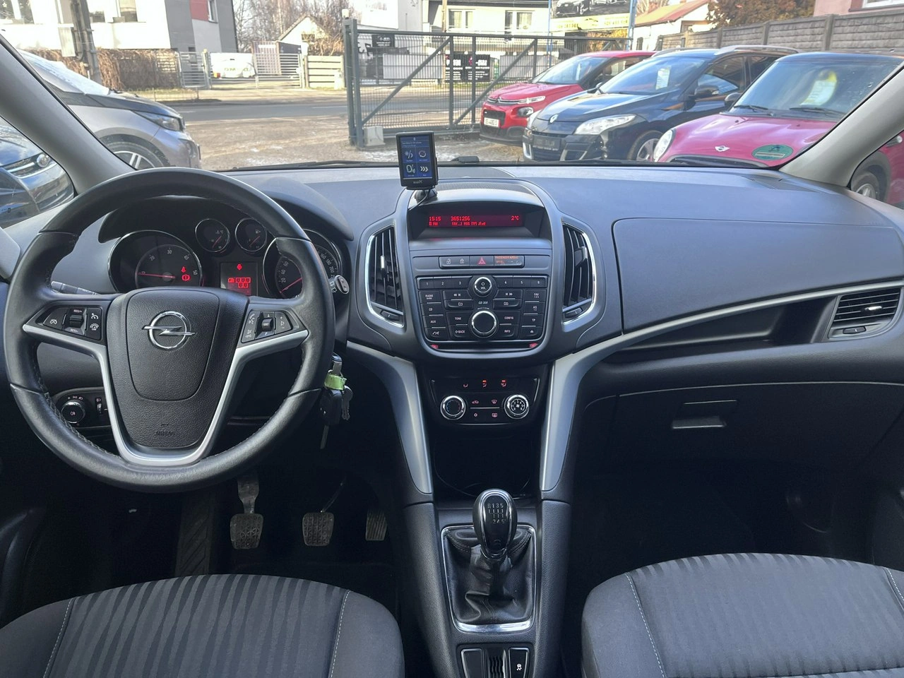 Opel Zafira - Zdjęcie 10