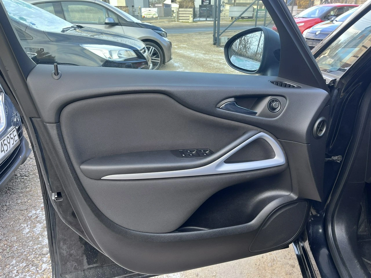 Opel Zafira - Zdjęcie 14