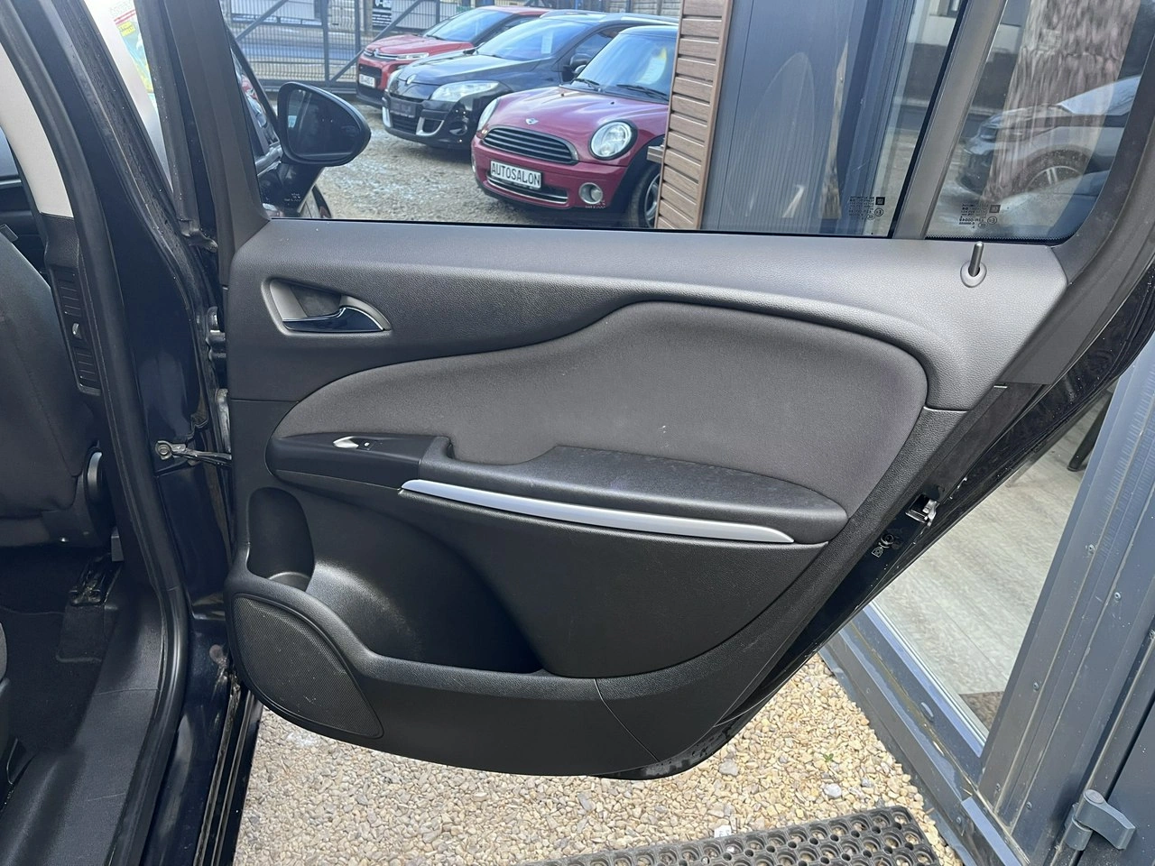 Opel Zafira - Zdjęcie 19