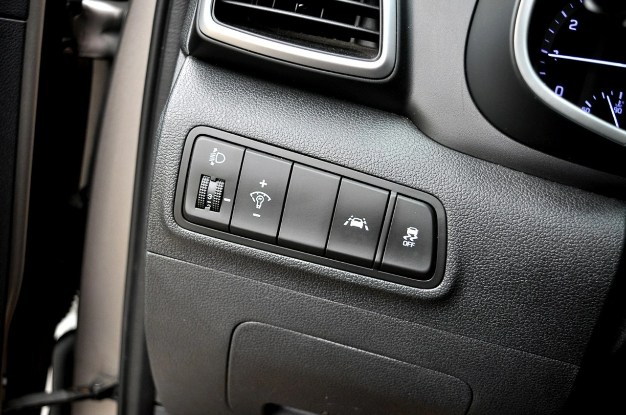 Hyundai Tucson - Zdjęcie 24