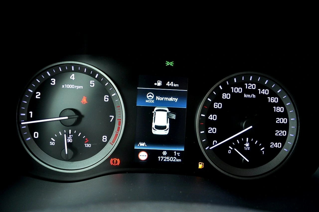 Hyundai Tucson - Zdjęcie 25