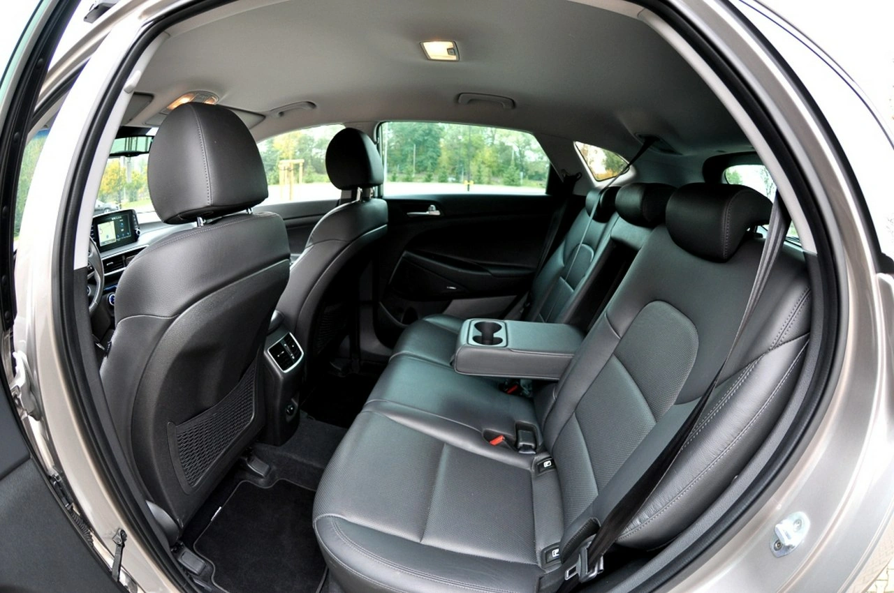 Hyundai Tucson - Zdjęcie 8