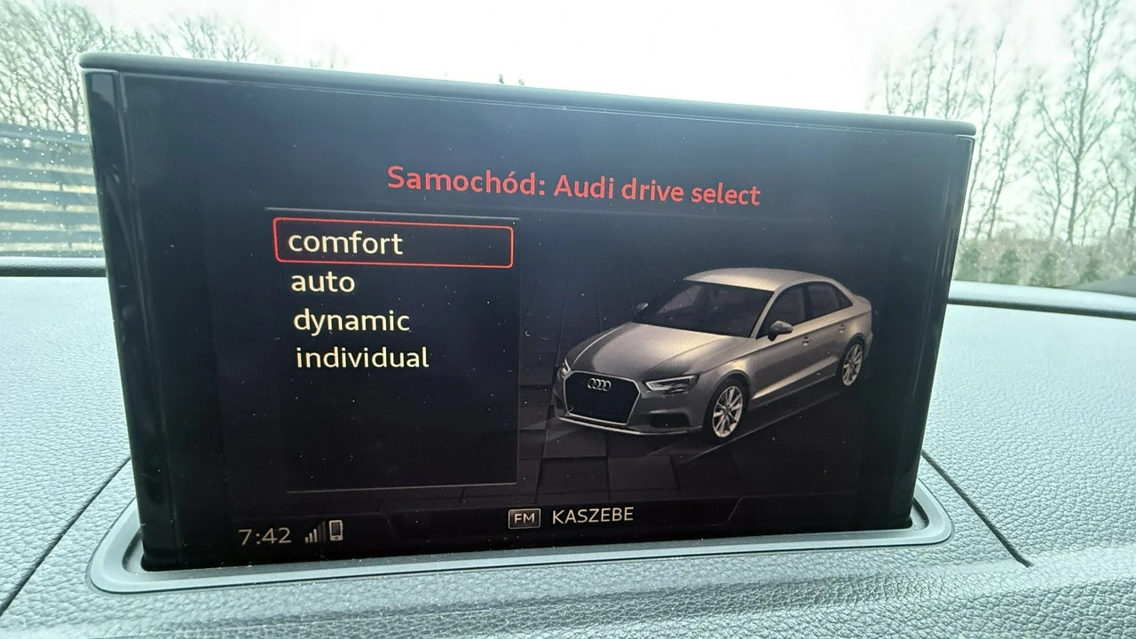 Audi S3 - Zdjęcie 24