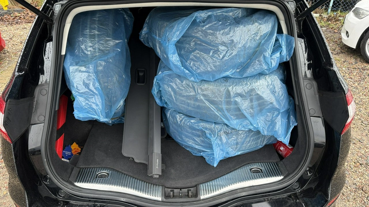 Ford Mondeo - Zdjęcie 12