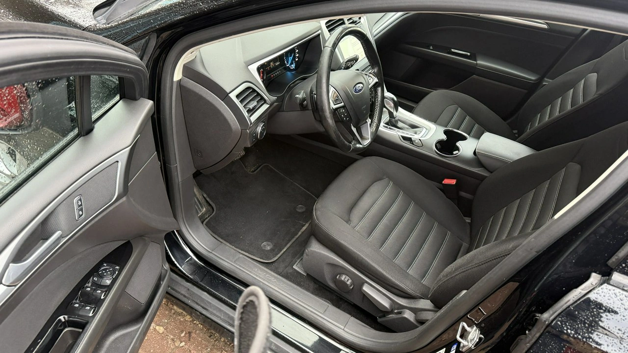 Ford Mondeo - Zdjęcie 16