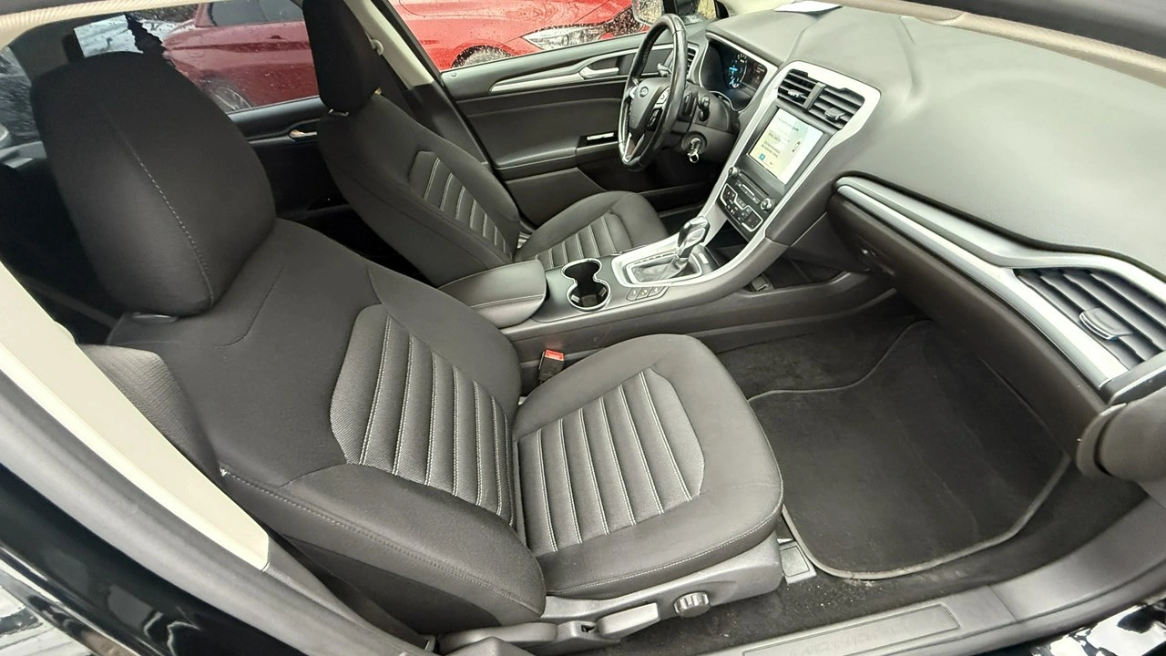 Ford Mondeo - Zdjęcie 24