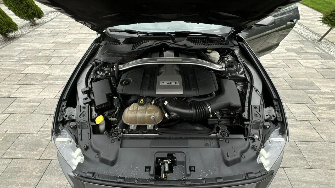 Ford Mustang - Zdjęcie 9