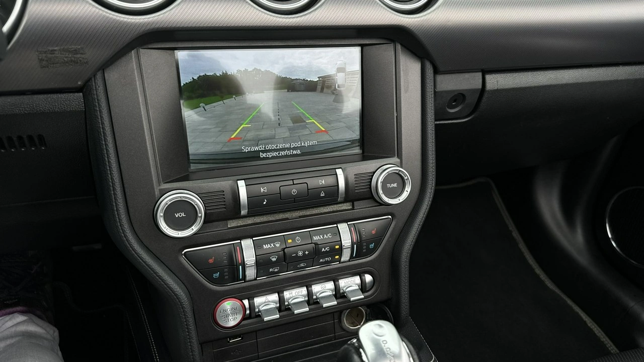 Ford Mustang - Zdjęcie 25