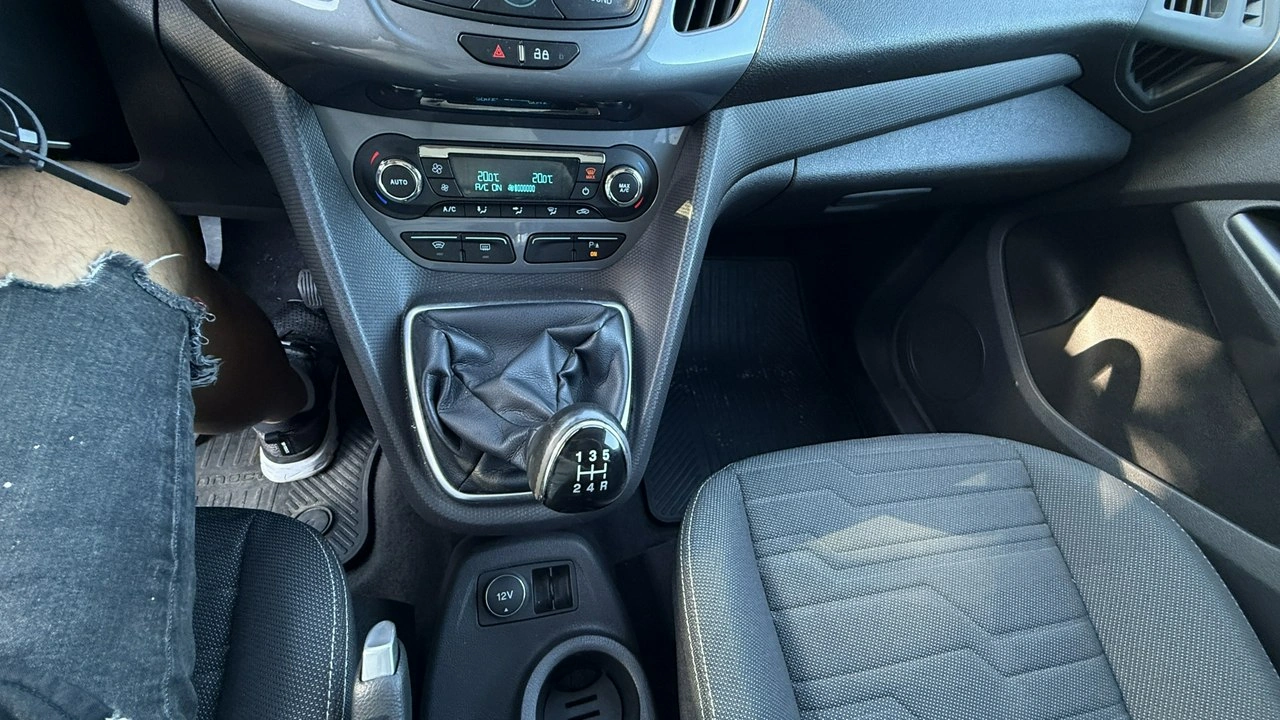Ford Tourneo Connect - Zdjęcie 15