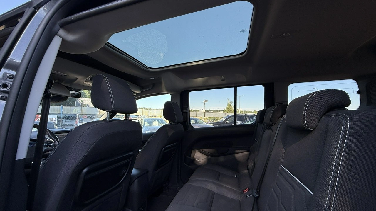 Ford Tourneo Connect - Zdjęcie 22