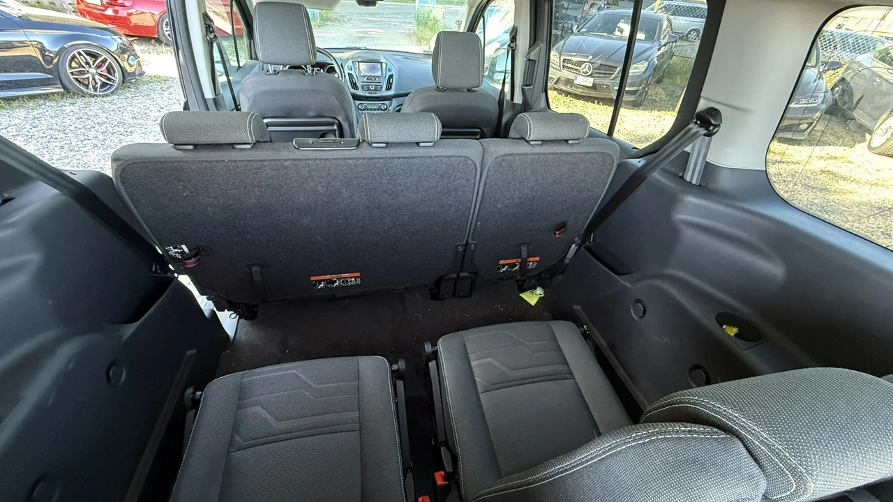 Ford Tourneo Connect - Zdjęcie 25