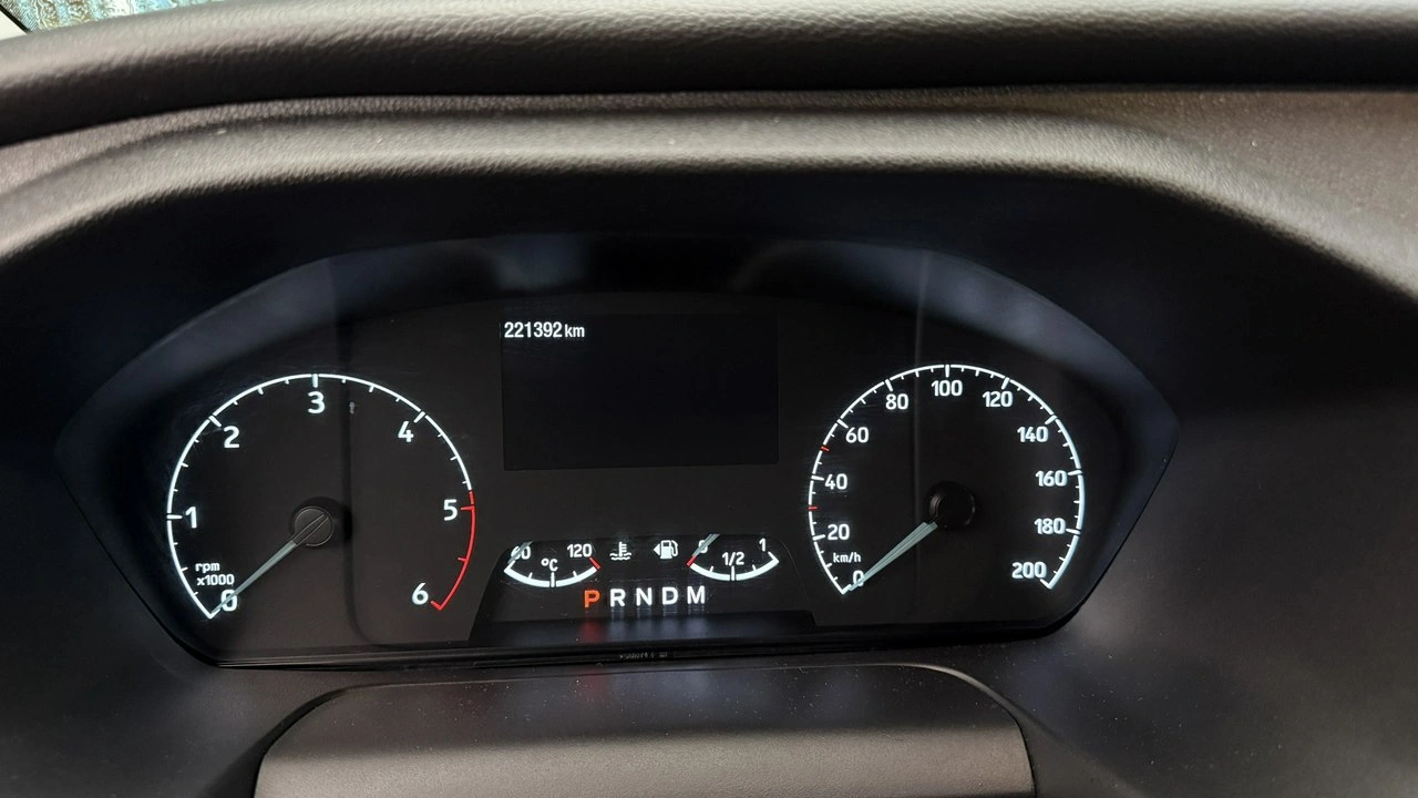 Ford Tourneo Custom - Zdjęcie 10