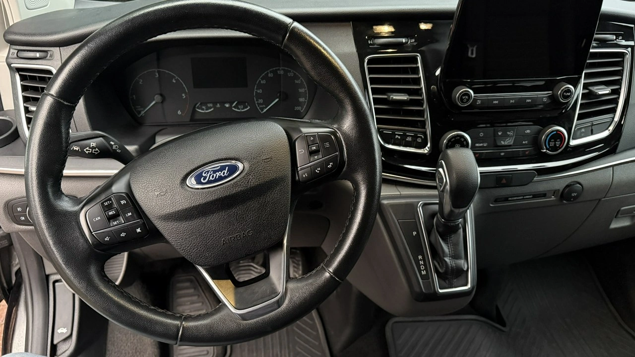 Ford Tourneo Custom - Zdjęcie 16