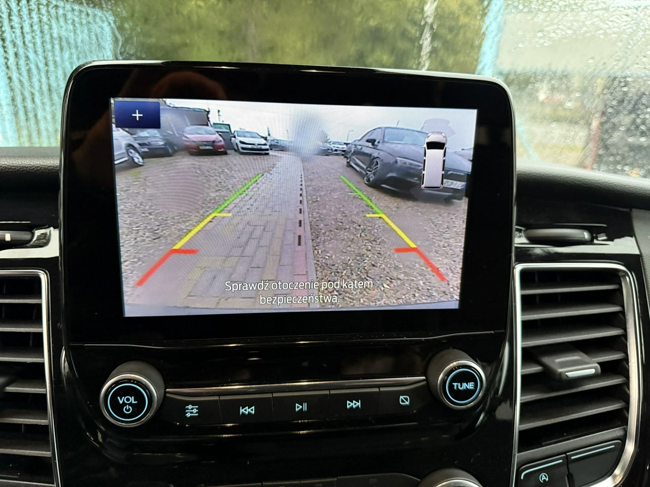 Ford Tourneo Custom - Zdjęcie 27