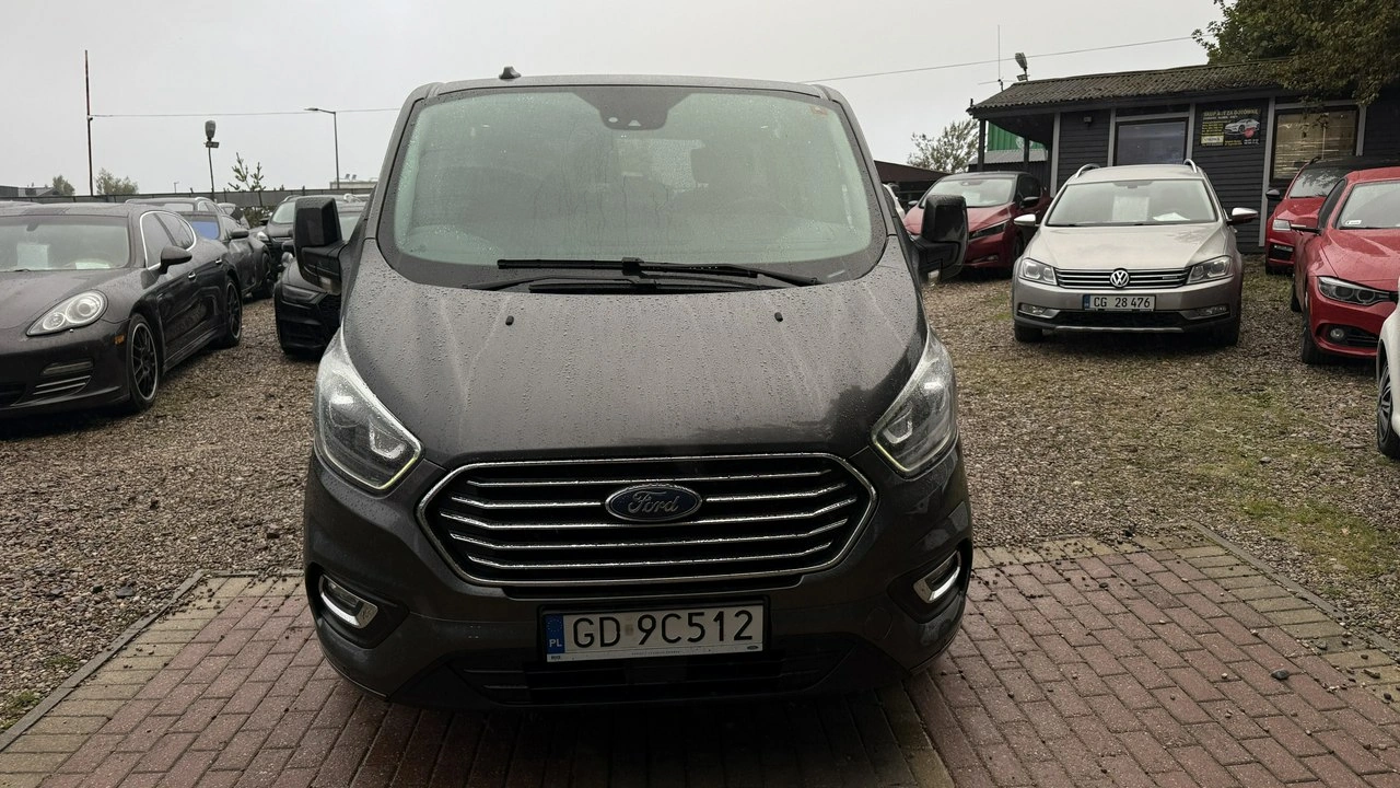 Ford Tourneo Custom - Zdjęcie 2